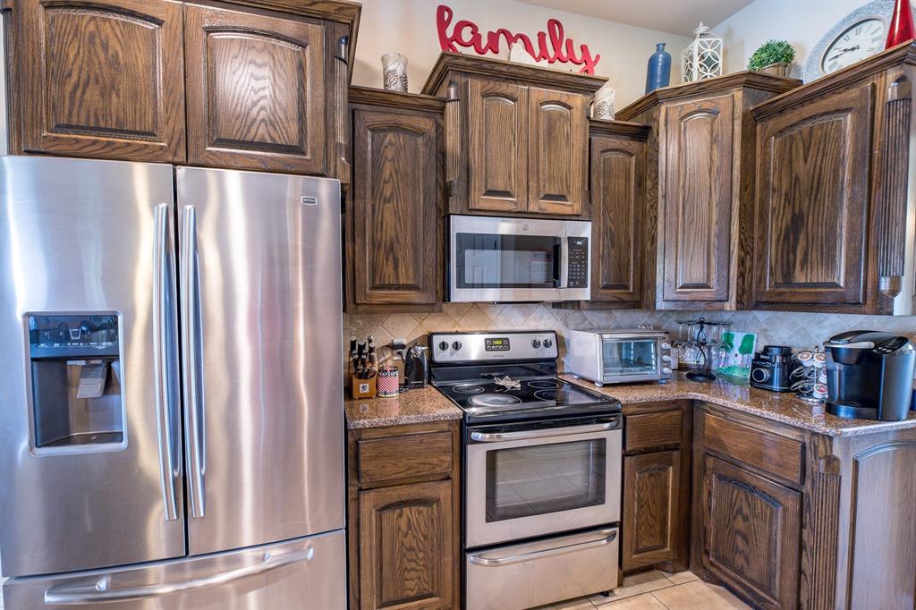 1004 Vineyard Lane Property Photo 39