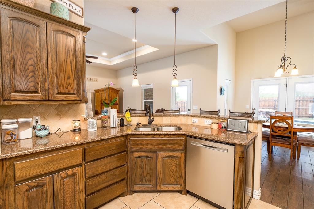 1004 Vineyard Lane Property Photo 40