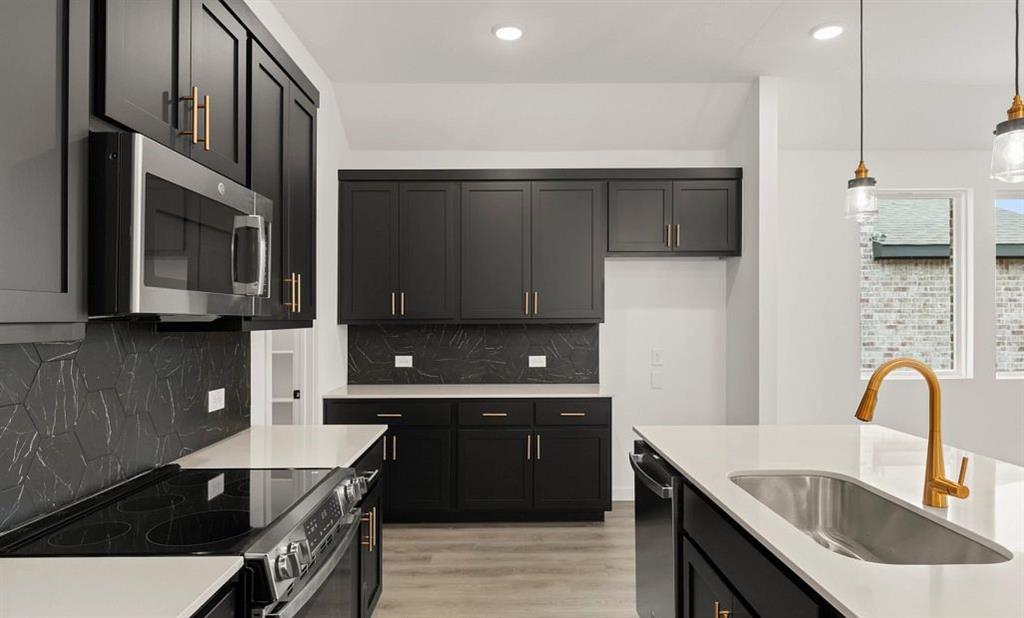 2205 Washington Street Property Photo 2