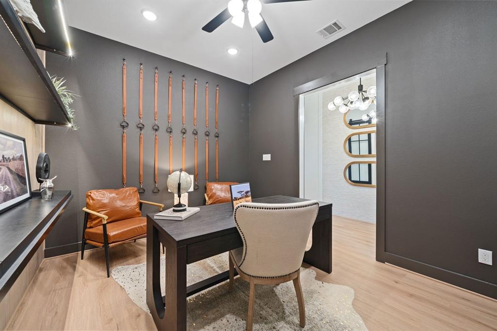 1605 Briscoe Property Photo 14