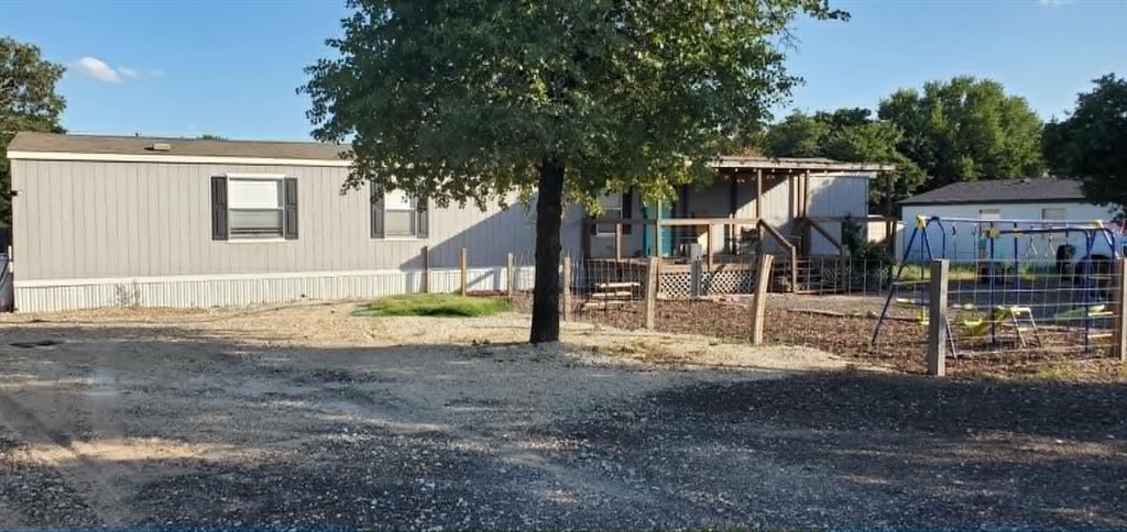 2093 Private Road 354 Property Photo 1