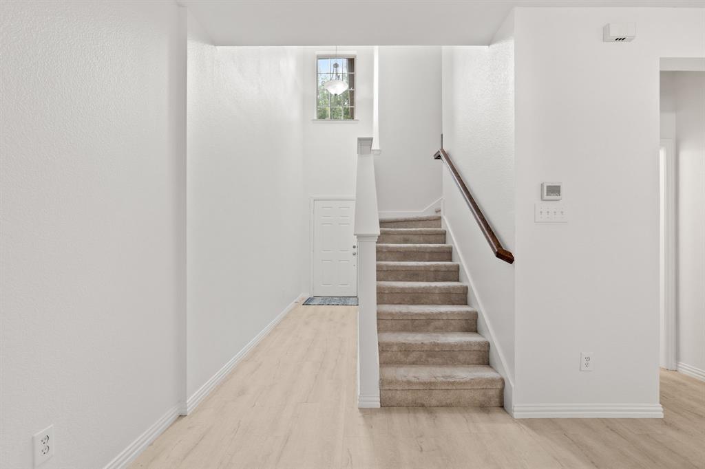 2657 Jacobson Drive Property Photo 8