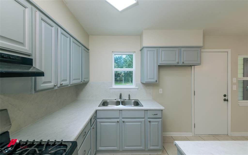 4509 Birdwell Lane Property Photo 6