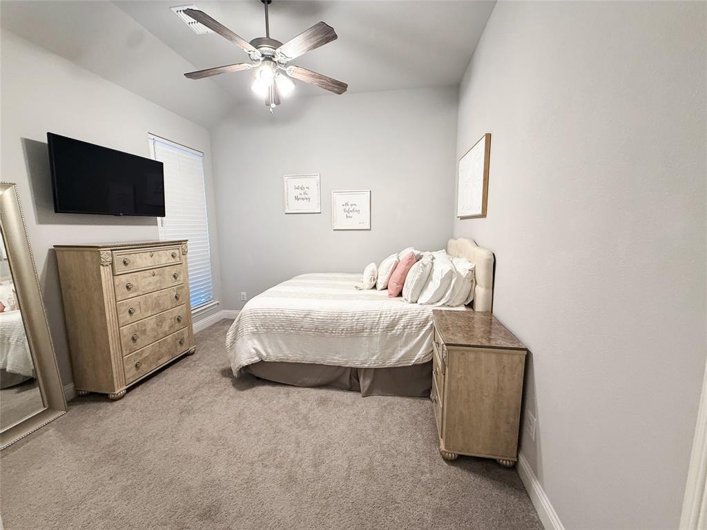 1525 Jocelyn Drive Property Photo 26