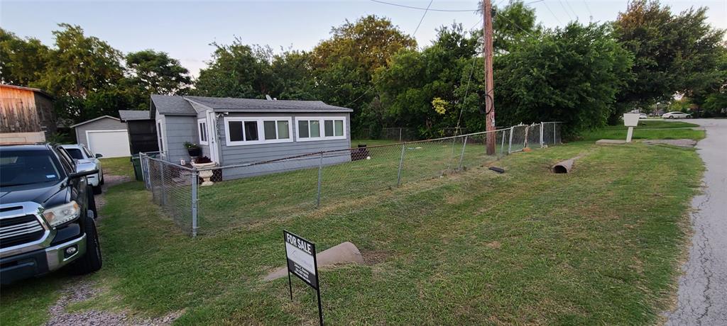 7628 Lakeview Drive Property Photo 1