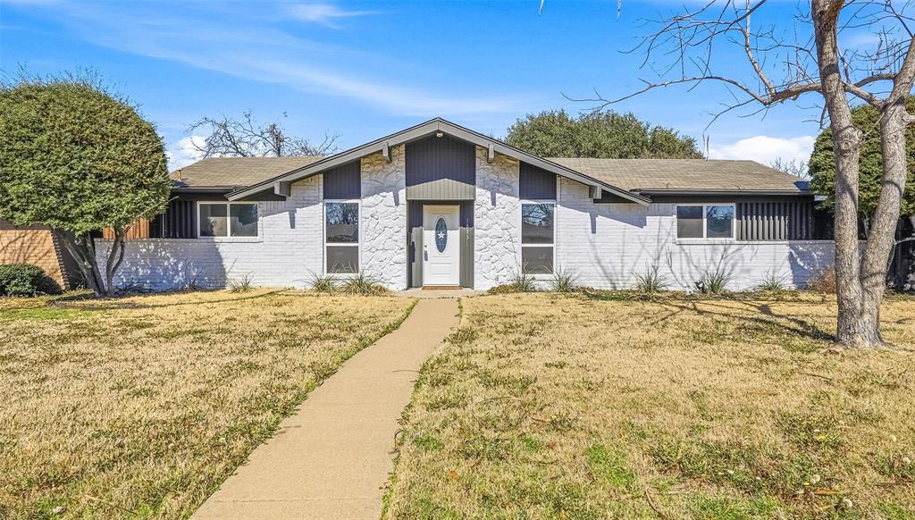 1813 Crockett Street Property Photo 1