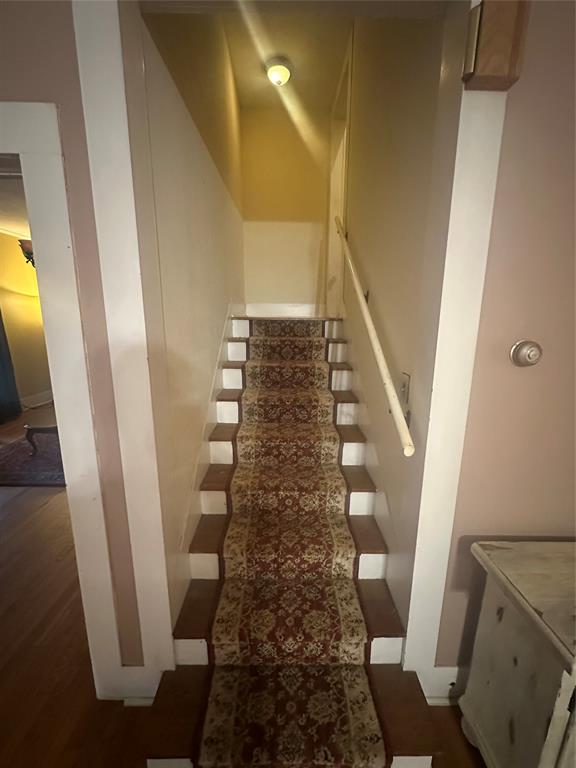 504 1st Street Property Photo 11