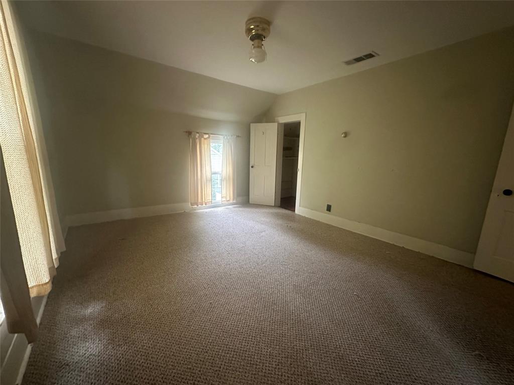 504 1st Street Property Photo 16