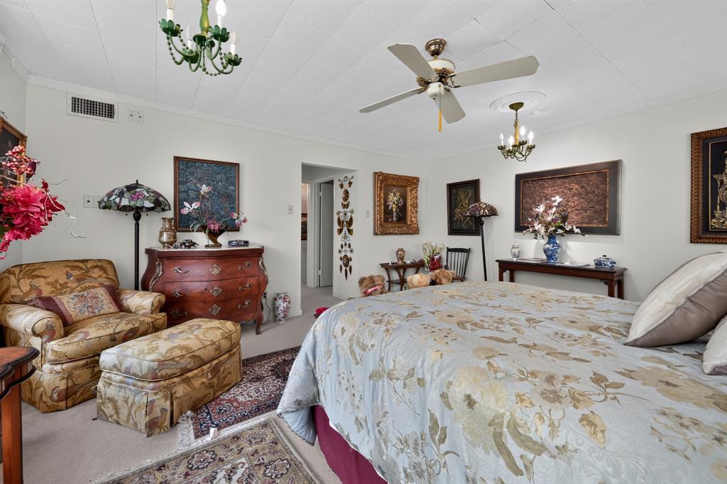 7044 Comanche Trail Property Photo 18