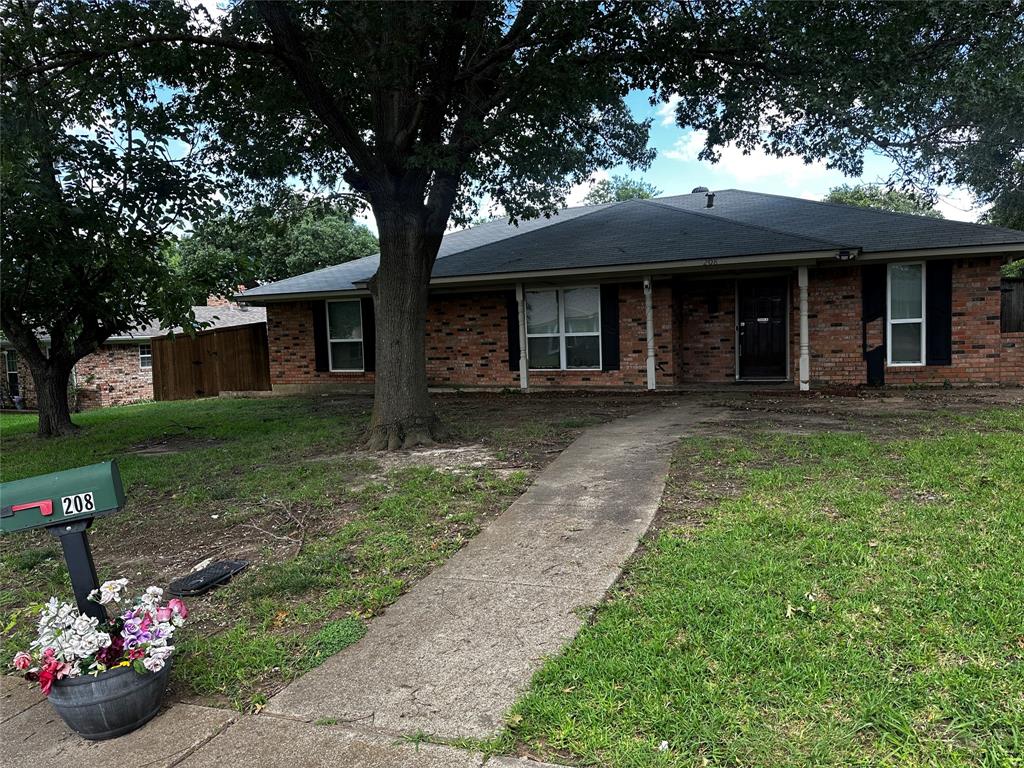 208 Connie Drive Property Photo 1