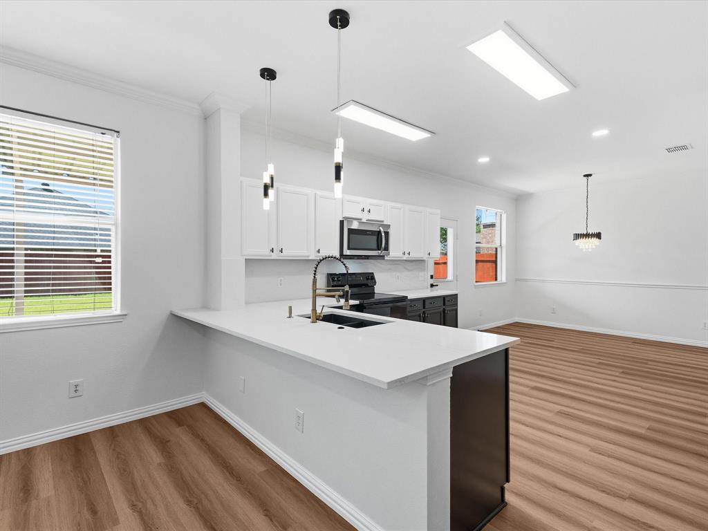 10701 Augusta Lane Property Photo 6