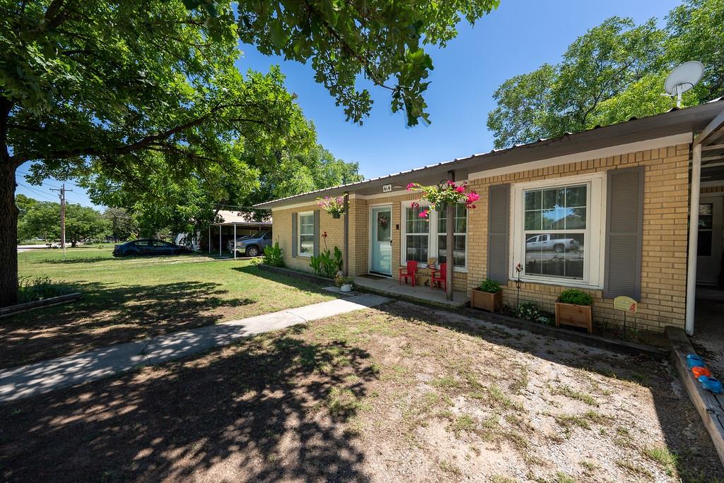 414 W Roberts Street Property Photo 1