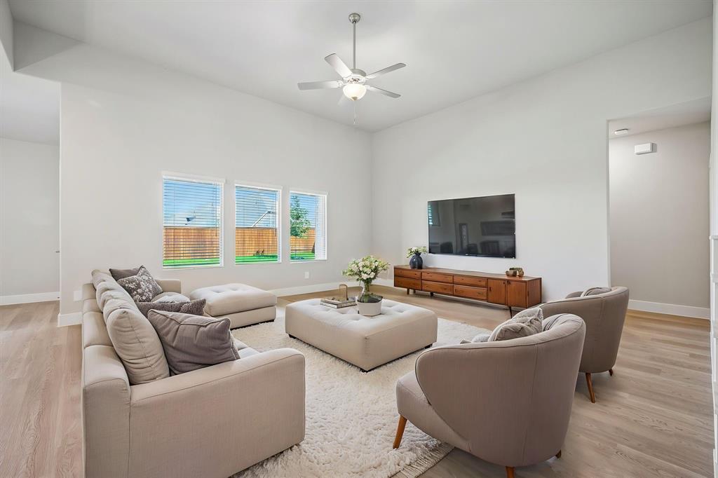 4012 Benbrook Drive Property Photo 10