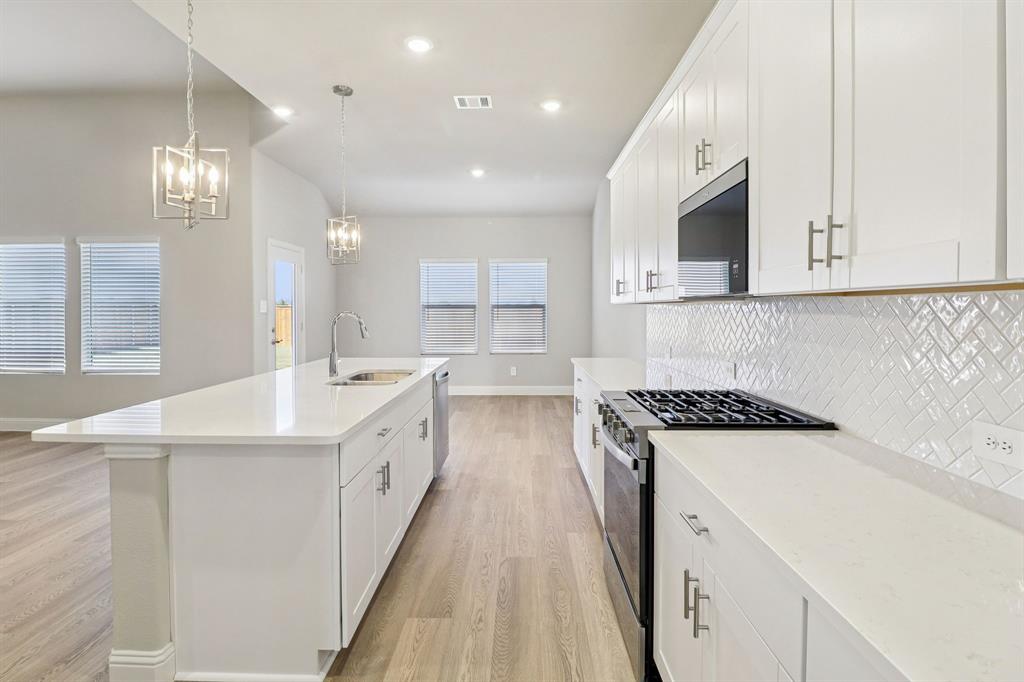 1311 Winters Way Property Photo 4
