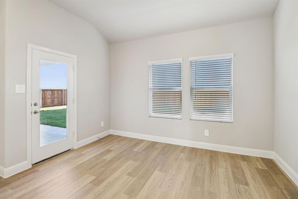 1311 Winters Way Property Photo 12