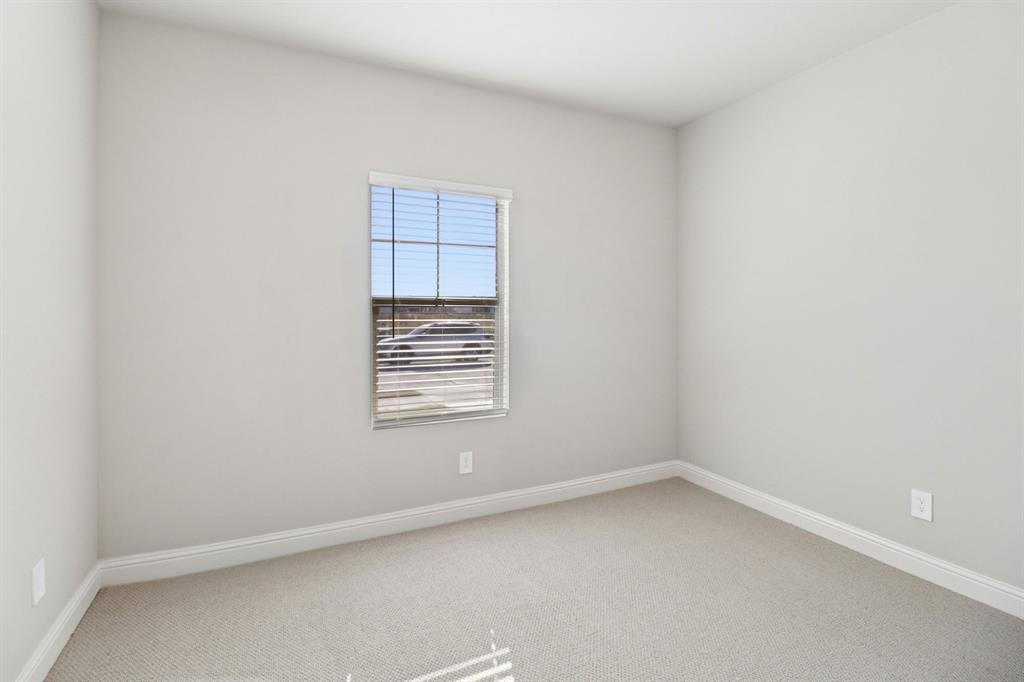 1311 Winters Way Property Photo 14