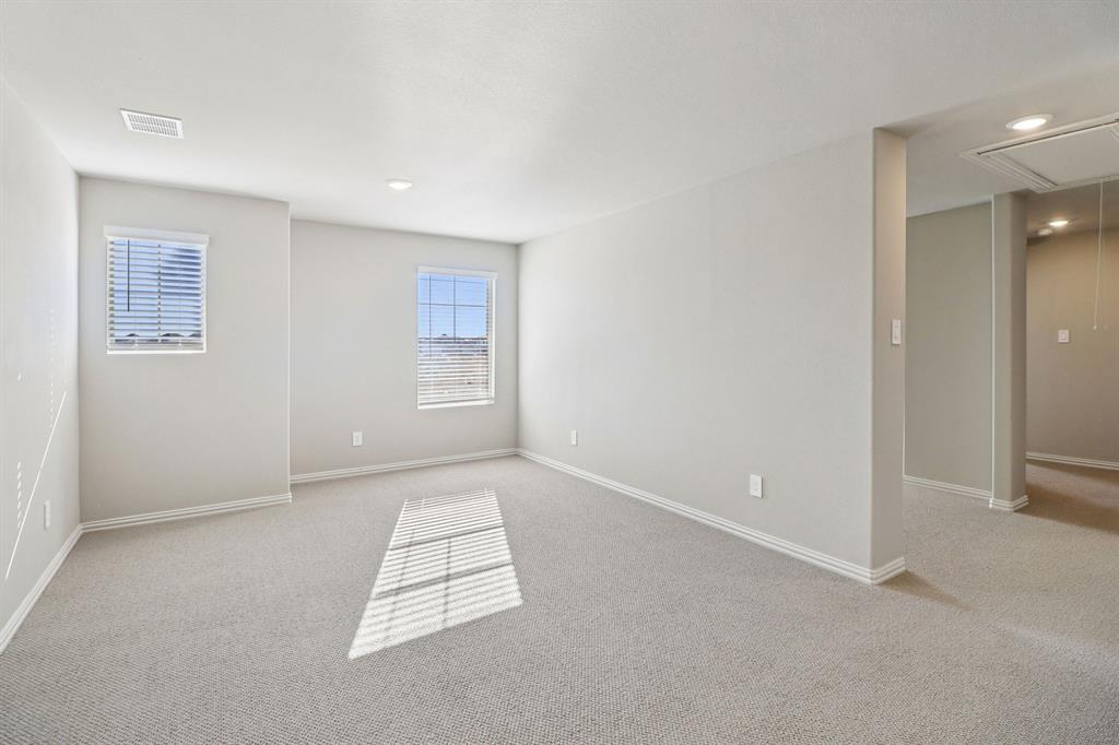 1311 Winters Way Property Photo 21
