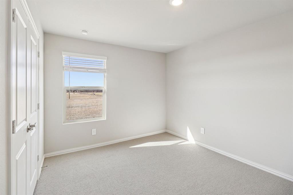 1311 Winters Way Property Photo 31