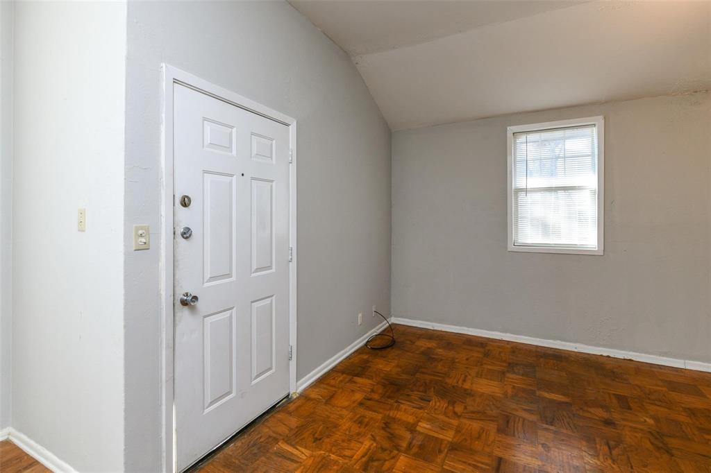 4722 Mccart Avenue Property Photo 6