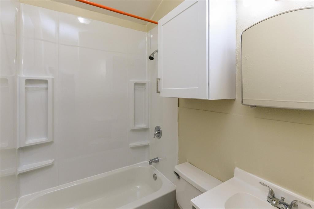 4722 Mccart Avenue Property Photo 12
