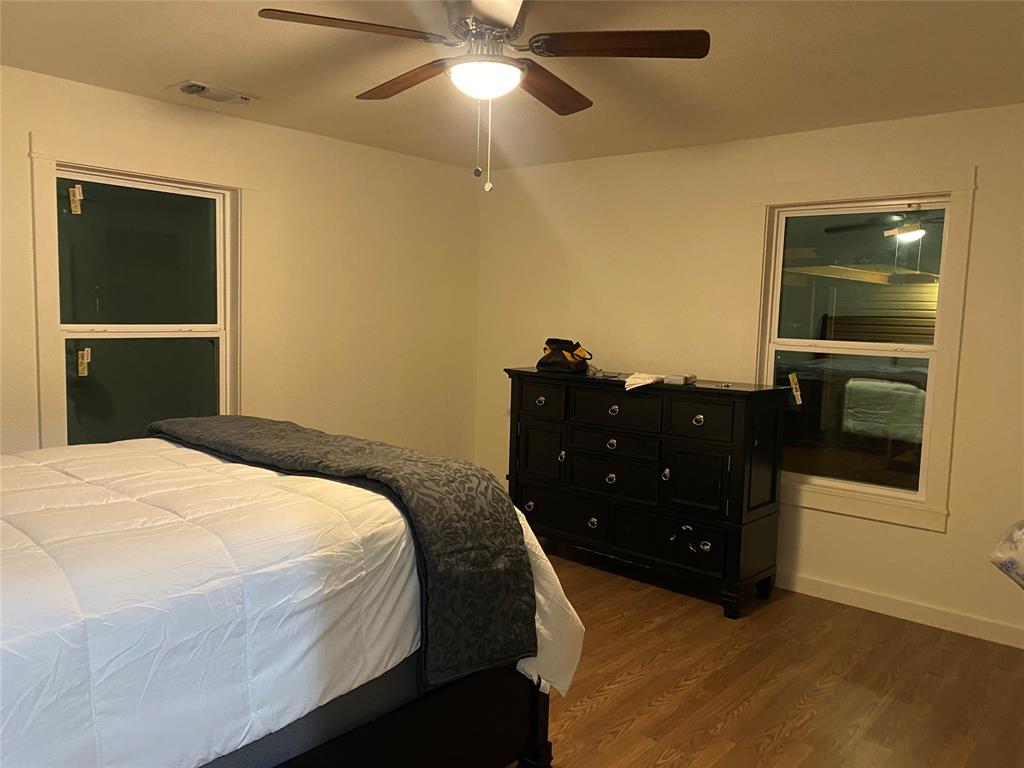 1482 Burger Street Property Photo 3