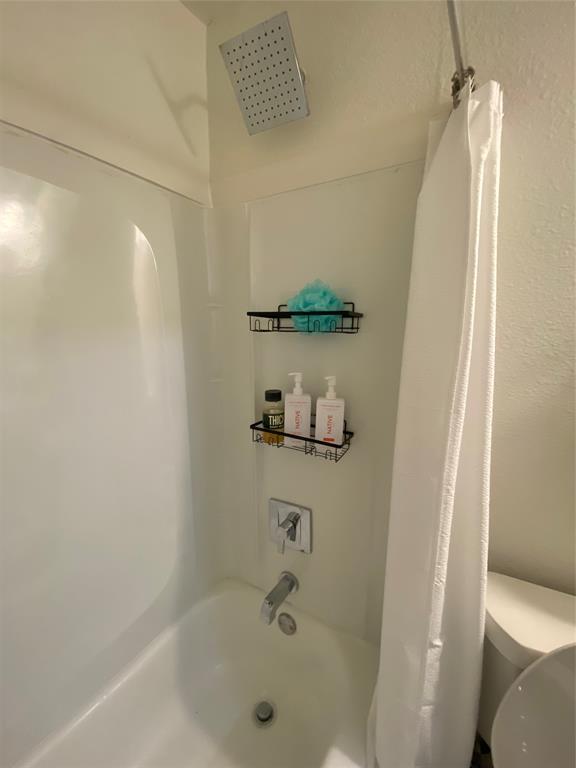 1482 Burger Street Property Photo 6