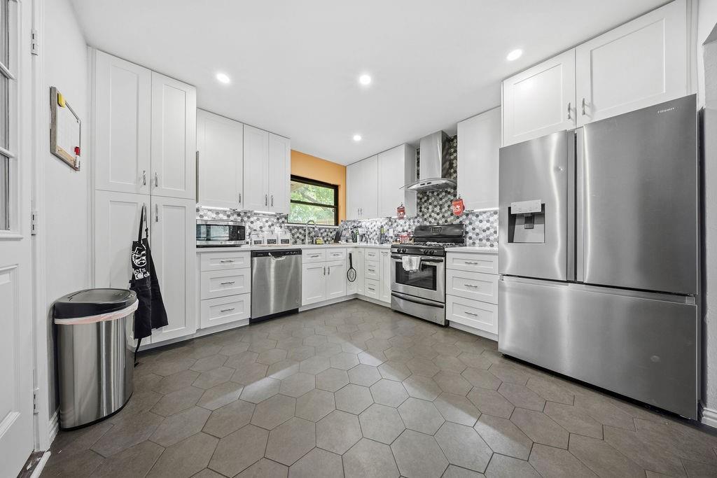 4732 Sarazen Drive Property Photo 1