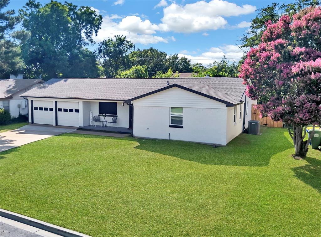6437 Carousel Drive Property Photo 1