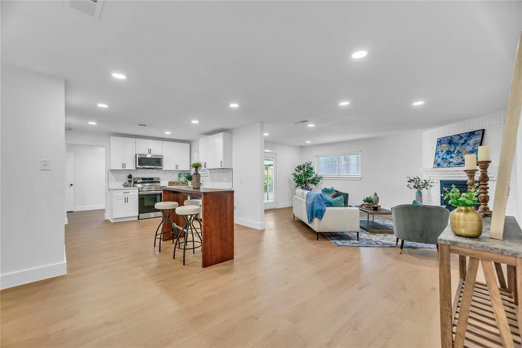 6437 Carousel Drive Property Photo 8