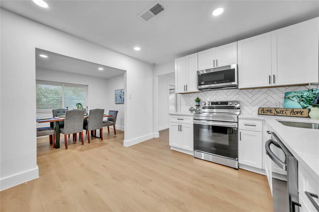 6437 Carousel Drive Property Photo 10