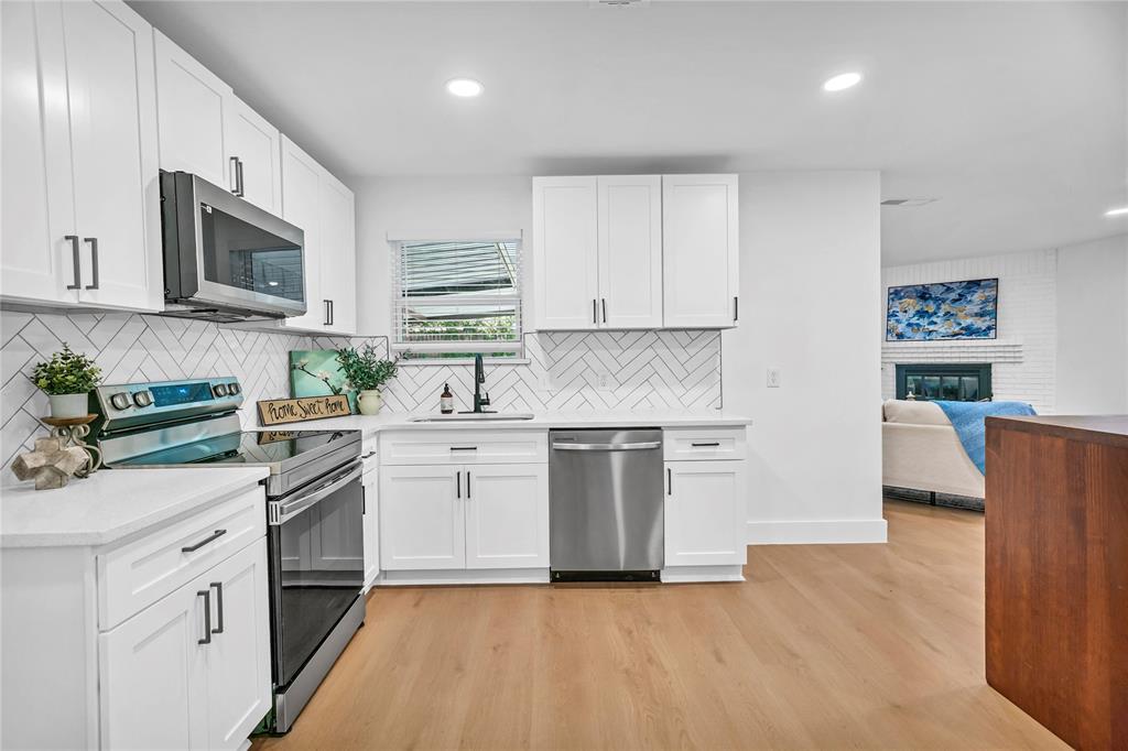 6437 Carousel Drive Property Photo 11