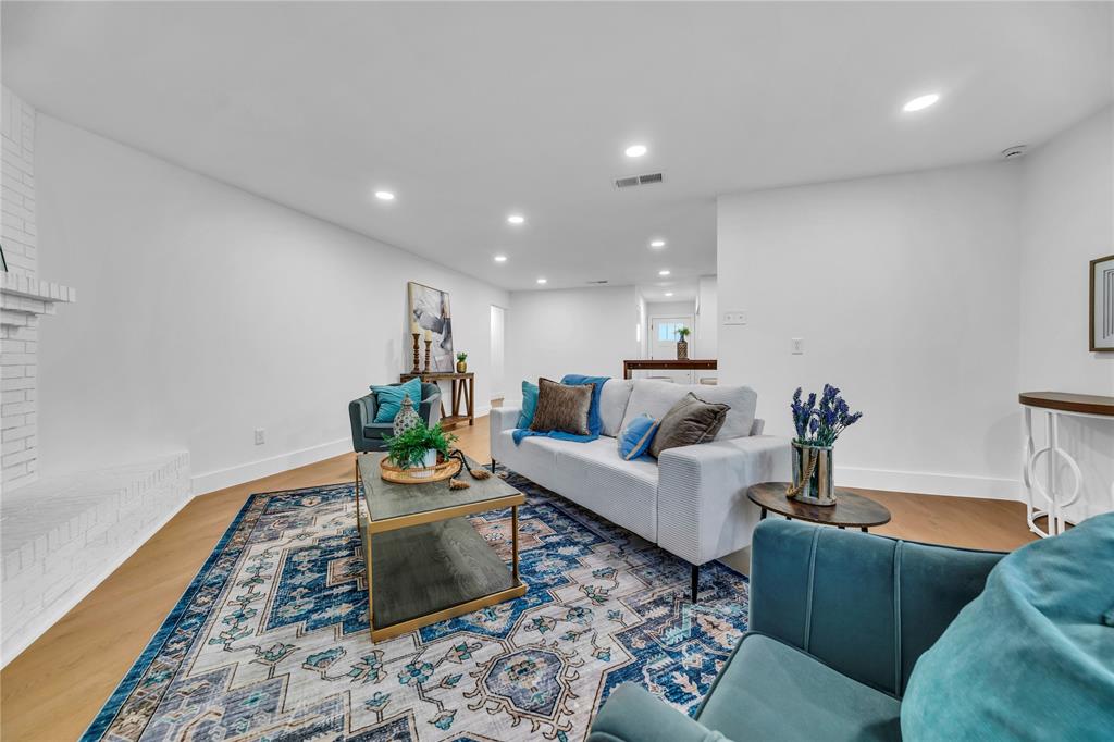6437 Carousel Drive Property Photo 13