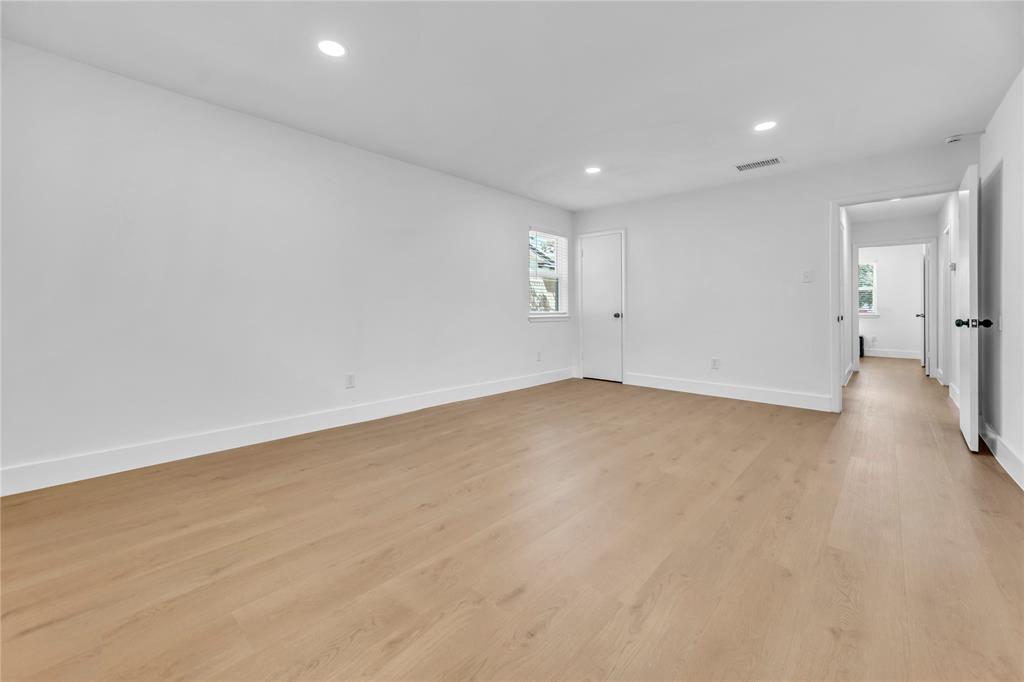 6437 Carousel Drive Property Photo 22