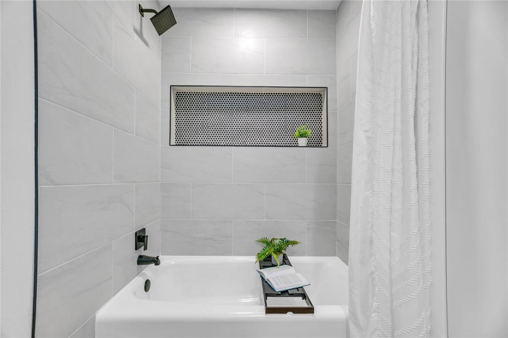 6437 Carousel Drive Property Photo 26