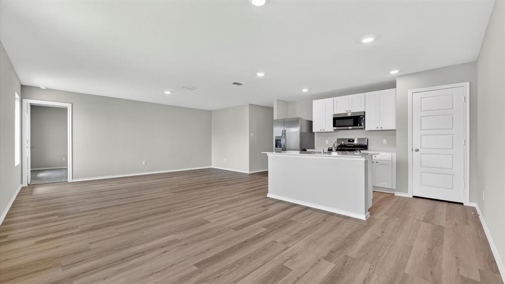 313 Wayland Street Property Photo 6