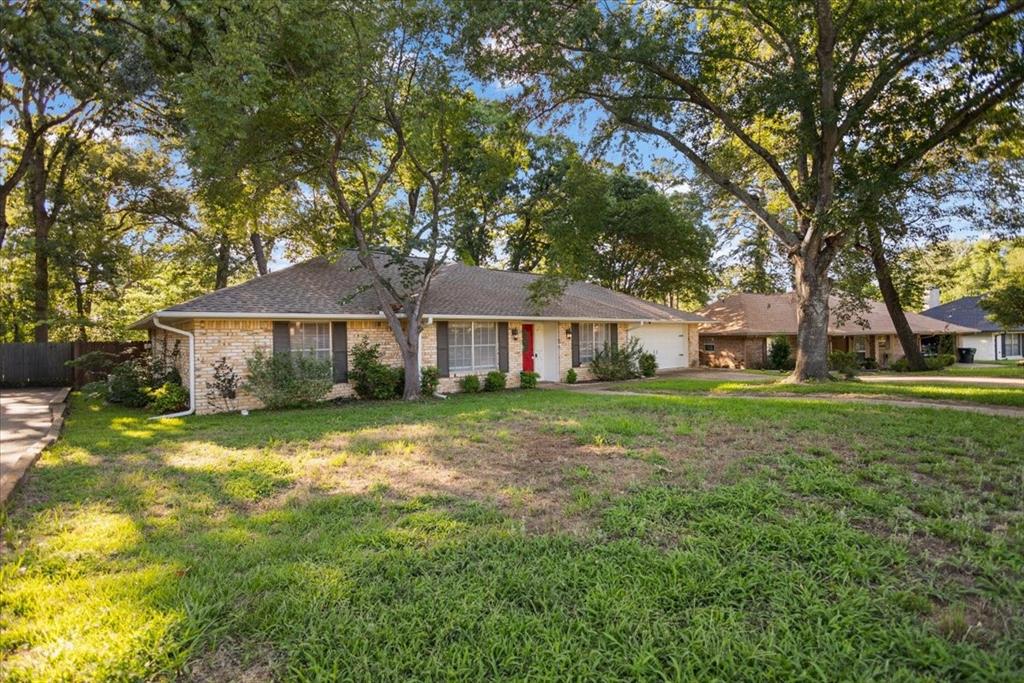 4435 Dundee Drive Property Photo 2
