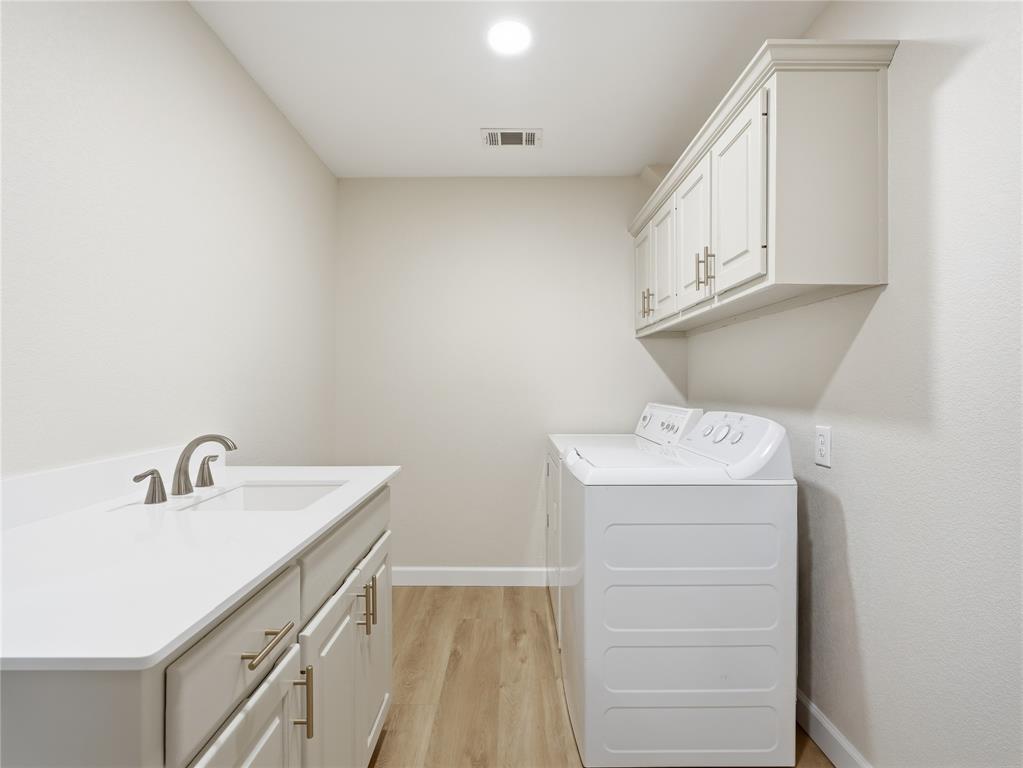 902 W Pioneer Circle Property Photo 12