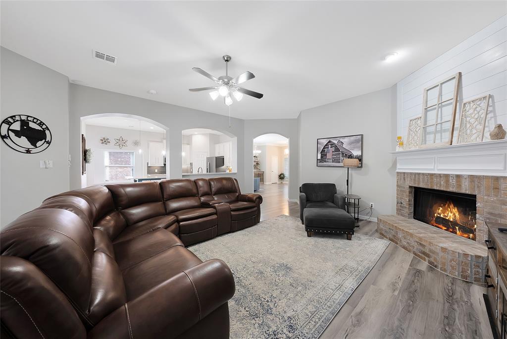 6208 Brownstone Drive Property Photo 4
