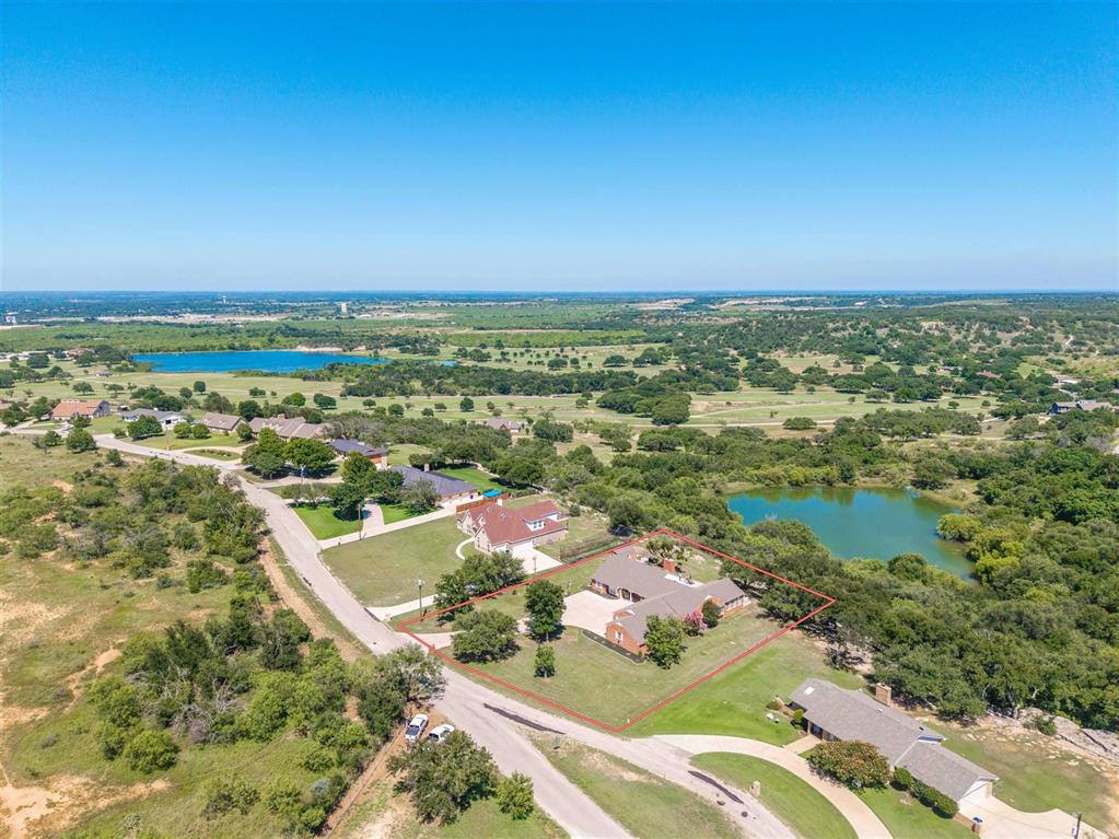 19 Spring Hollow Property Photo 2