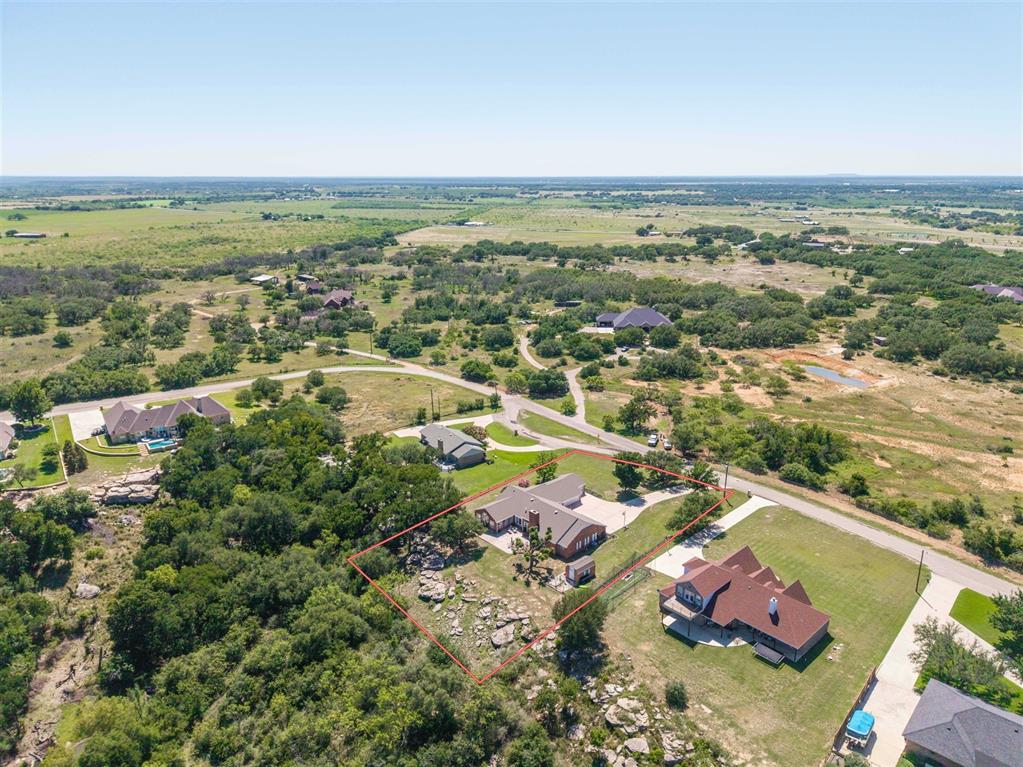 19 Spring Hollow Property Photo 3