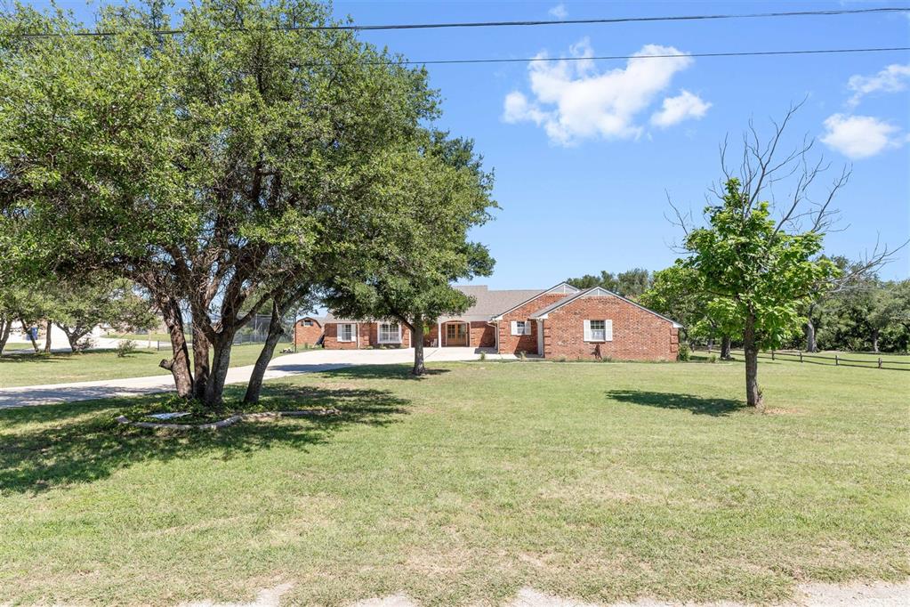 19 Spring Hollow Property Photo 4
