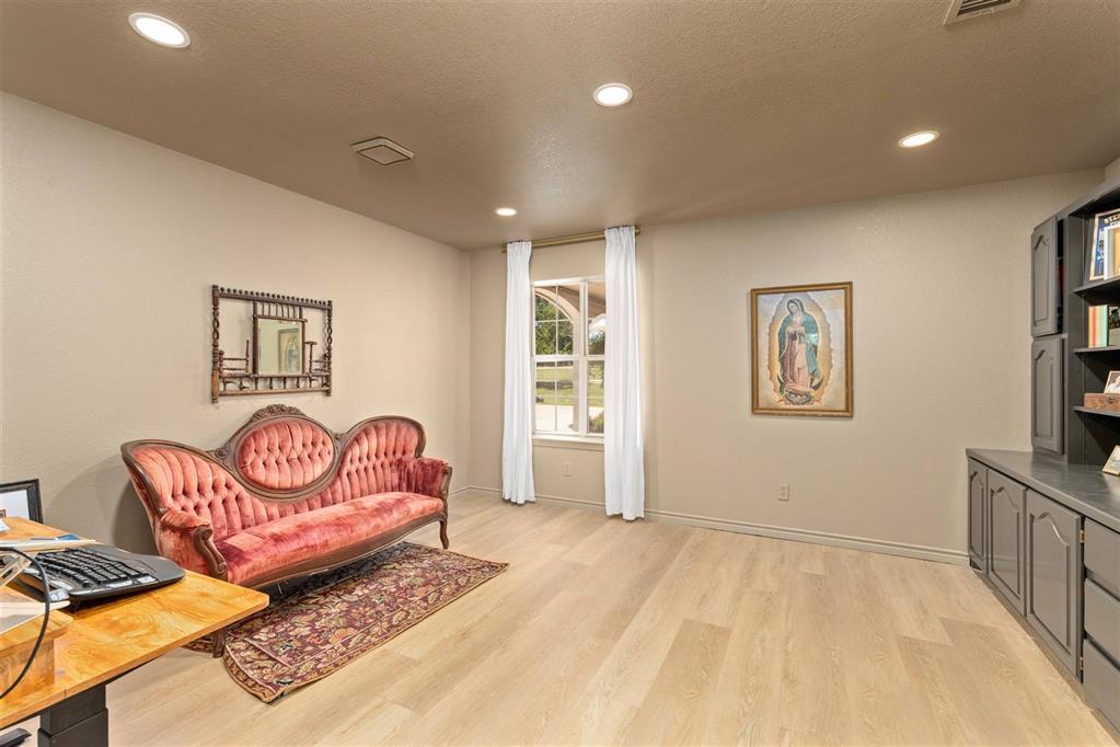 19 Spring Hollow Property Photo 21