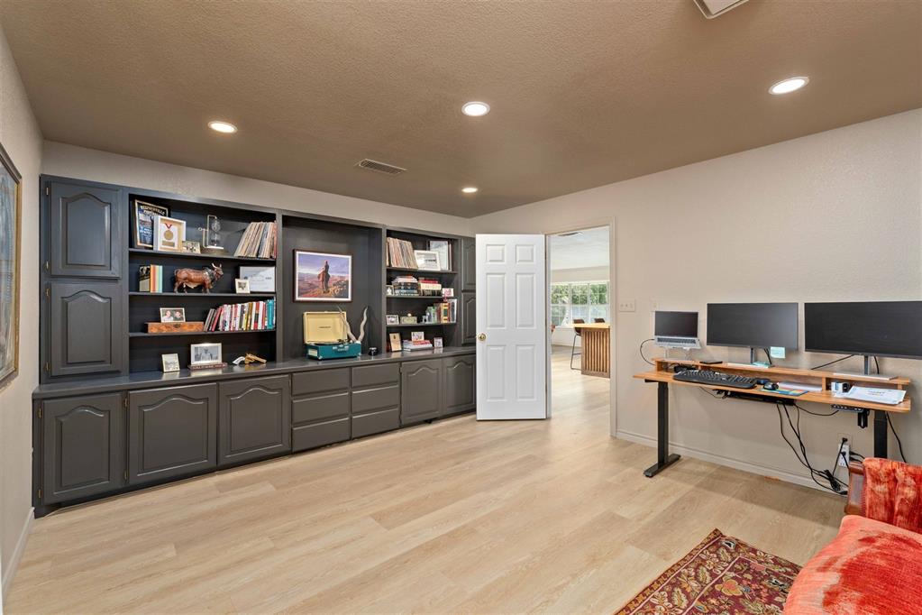 19 Spring Hollow Property Photo 22