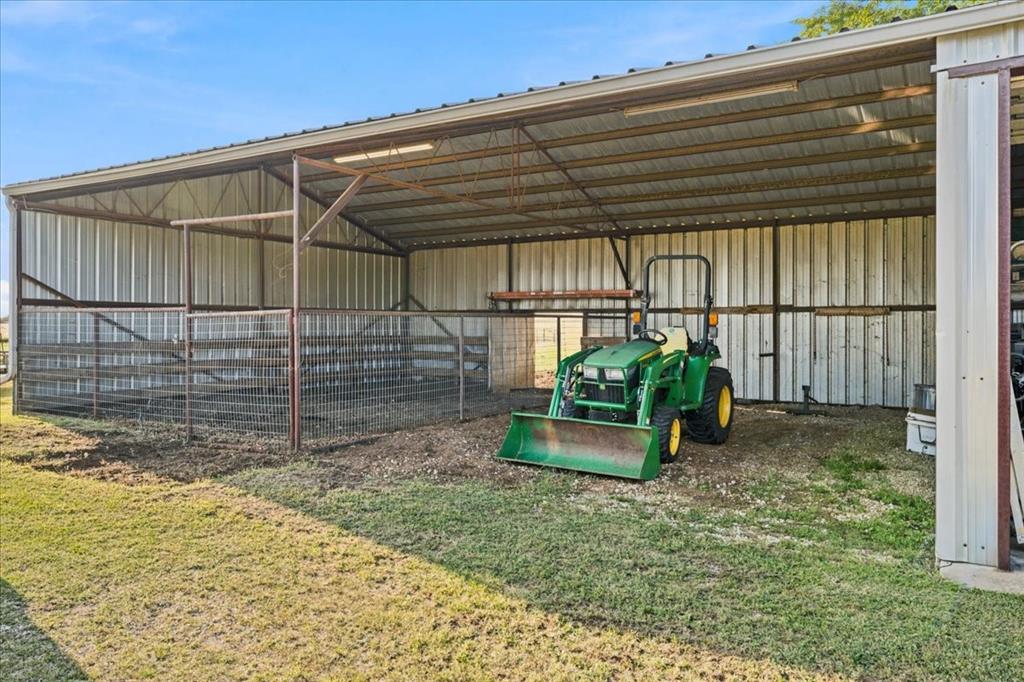 2951 Fm 936 Property Photo 6