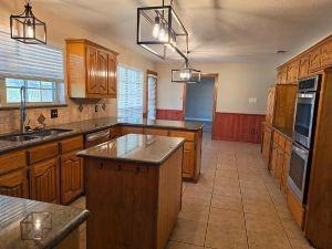 912 Summer Hill Lane Property Photo 33