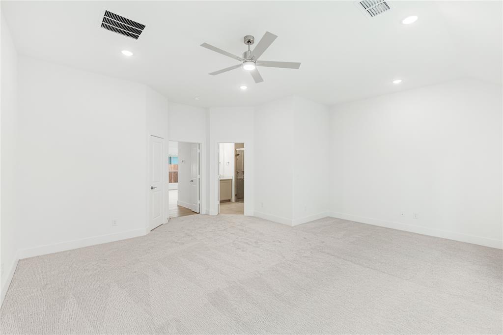 569 Red Maple Road Property Photo 18