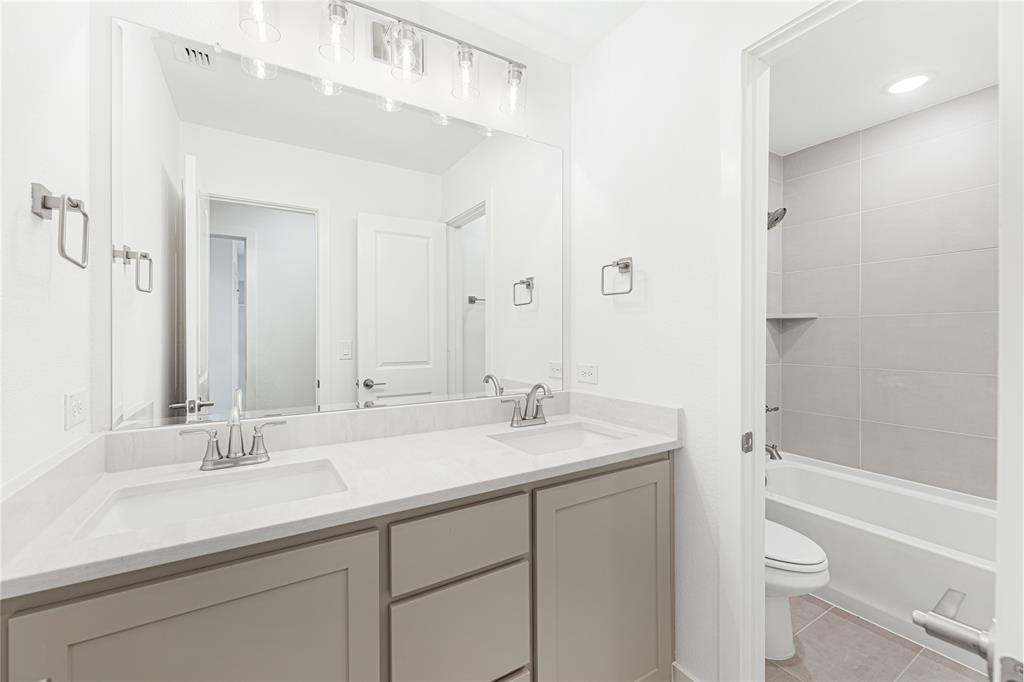 569 Red Maple Road Property Photo 23