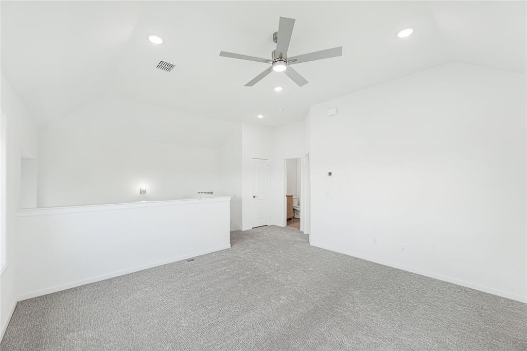 569 Red Maple Road Property Photo 26