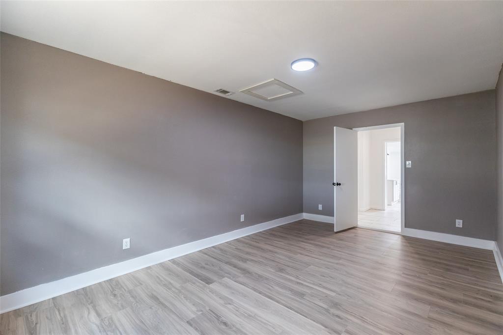 320 S 12th Street Property Photo 19