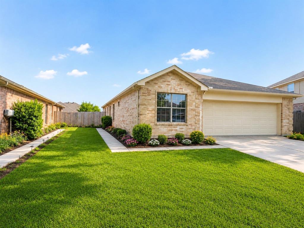 1249 Cottonwood Drive Property Photo 1